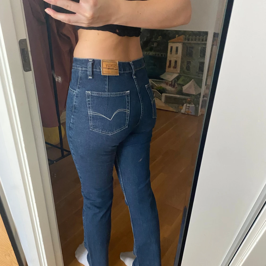 Mörkblå high waist jeans från Sindy - 1