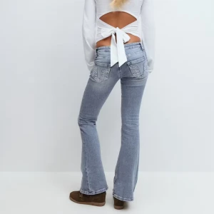 Lågmidjade jeans - Gina tricot 14+ lågmidjade jeans, använda 1 gång 😇😇