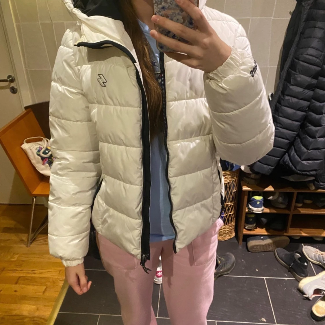 Vit pufferjacka från Superdry - 1