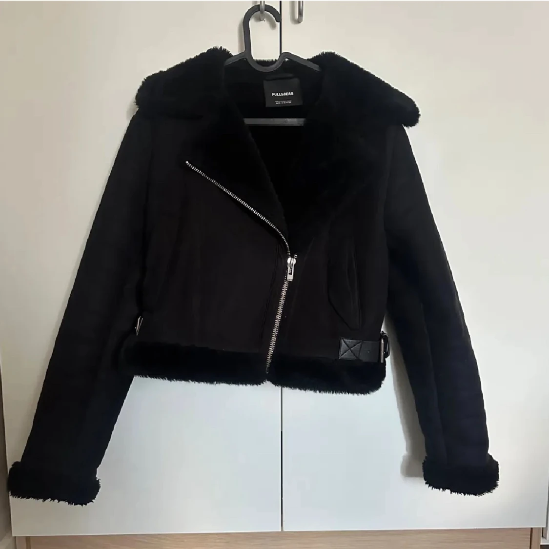 Svart teddyjacka från Pull&Bear - 2