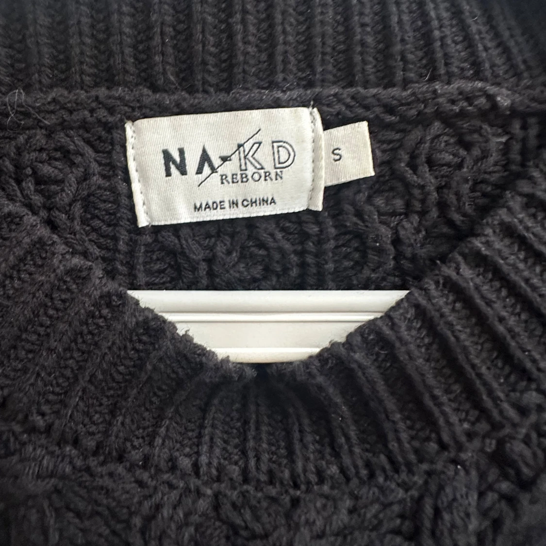 Svart stickad tröja med knyt från NA-KD - 3