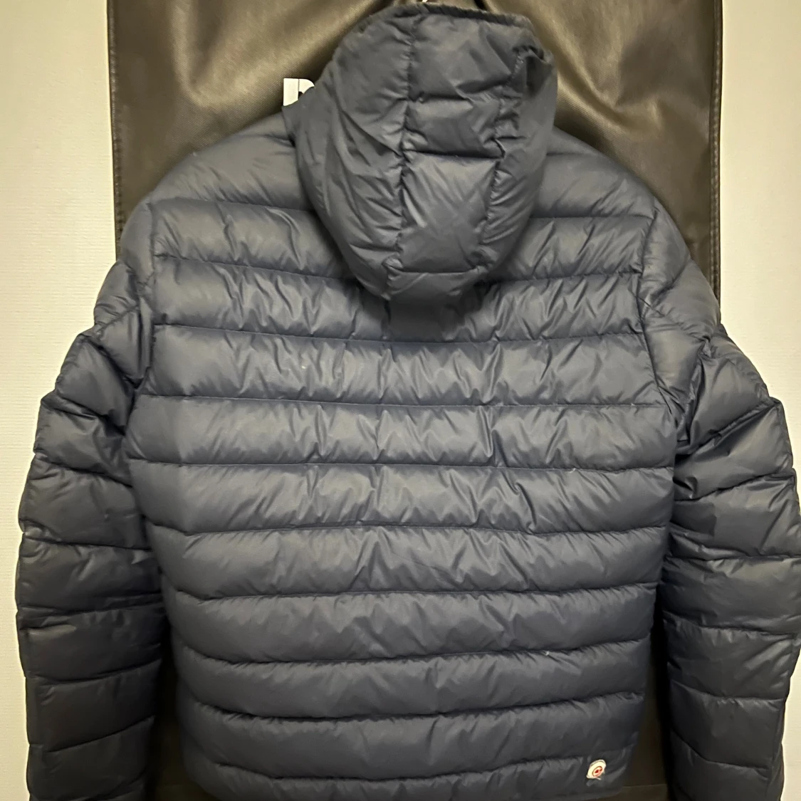 Mörkblå dunjacka från Colmar - 1