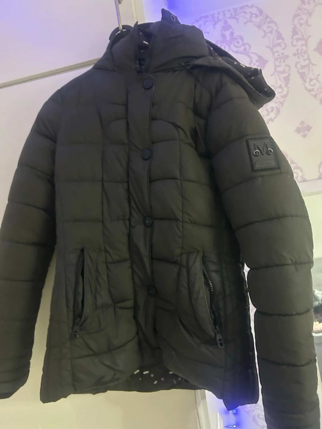 Mörkgrå pufferjacka från Marikoo - 5