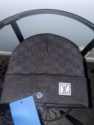 Lv beanie  - Kontakta mig för mer info, tack 🥰