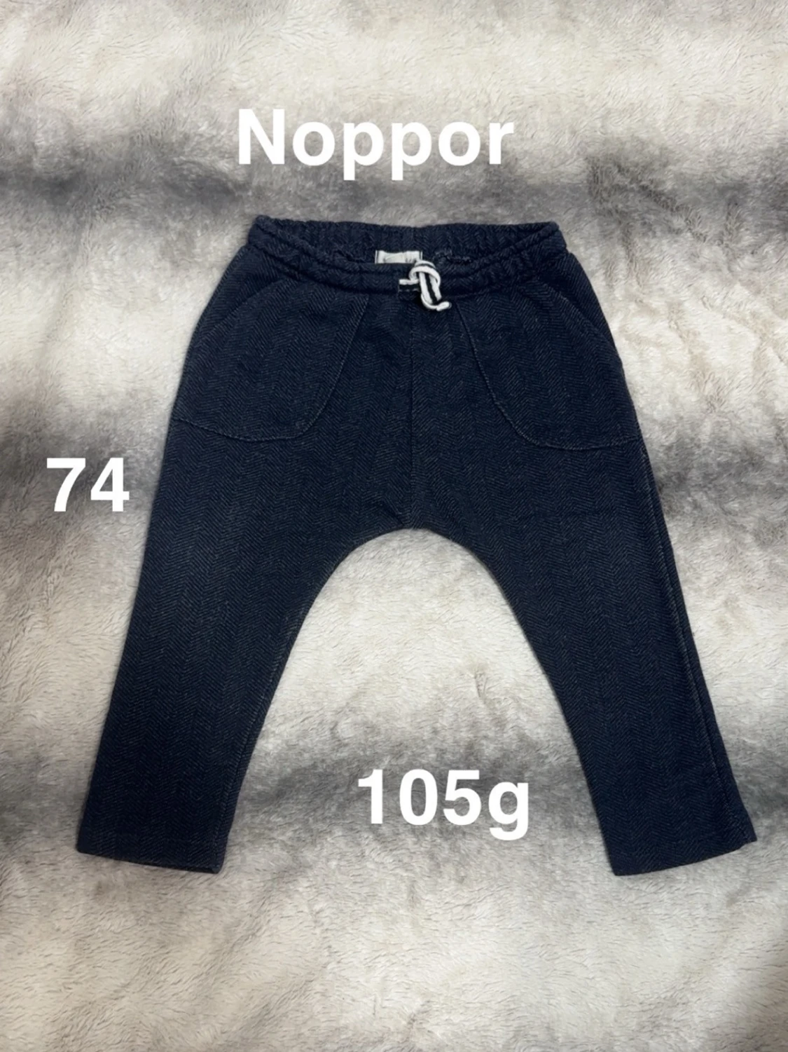 Mörkblå mjukisbyxor med snörning