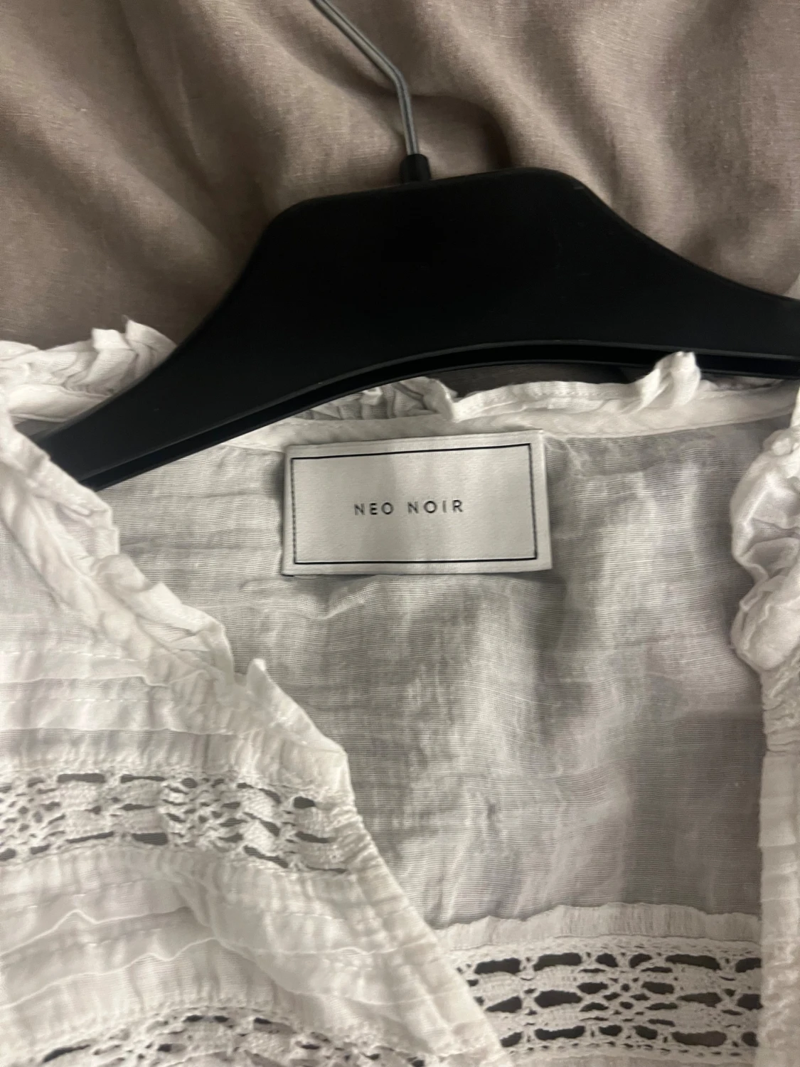 Vit  blus från Neo Noir - 1