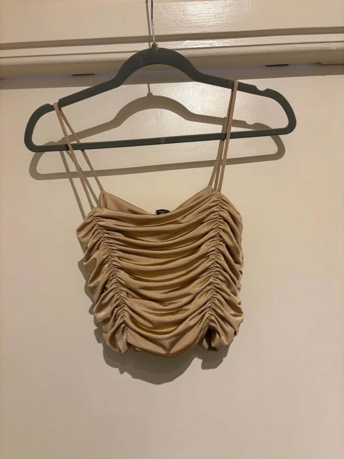 Beige croppad topp, Amisu