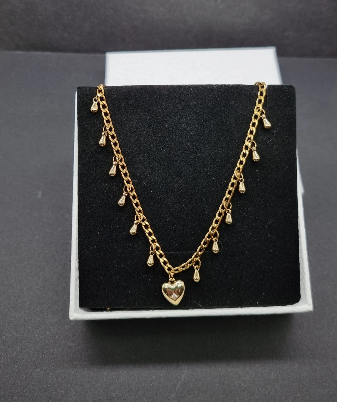 Handgjort halsband med hjärta  - 2