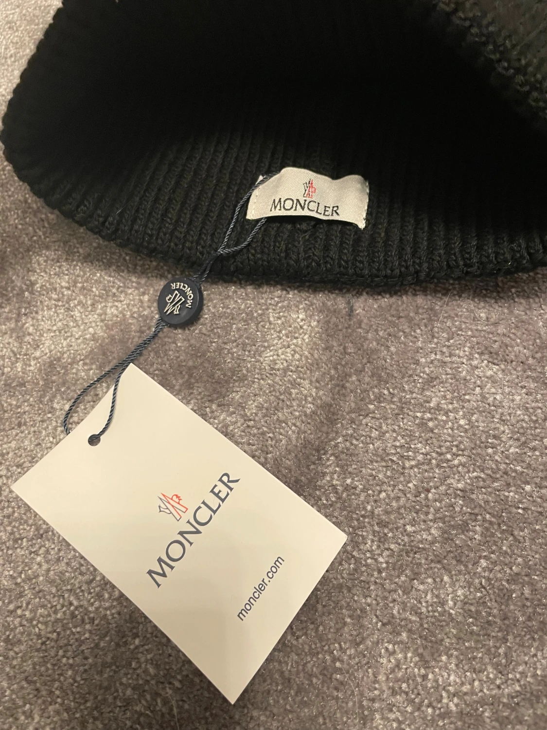 Svart Moncler mössa i ull - 2