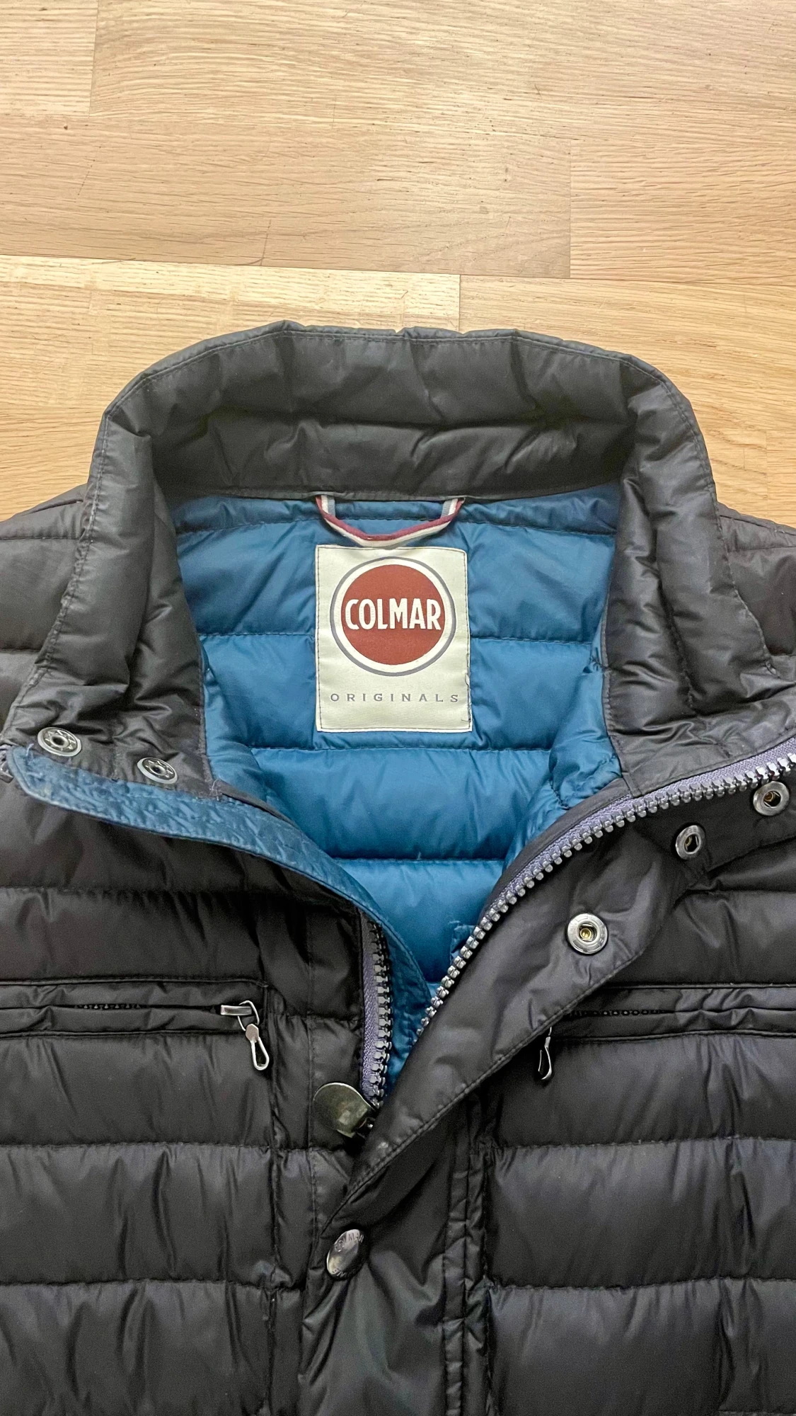 Svart dunjacka från Colmar - 2