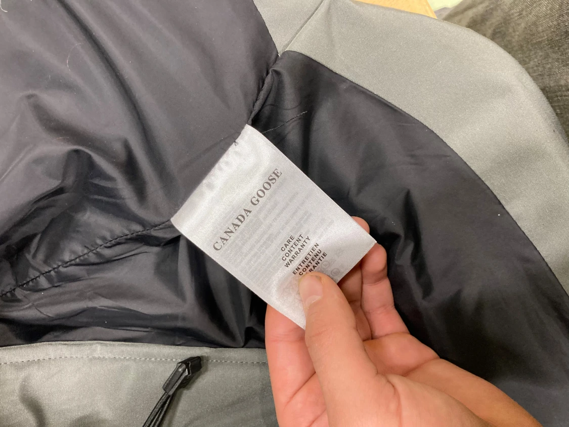 Grå pufferjacka från Canada Goose - 6