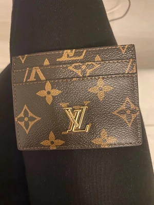 Plånbok - Jättefin plånbok. Inga defekter och aldrig använd. 