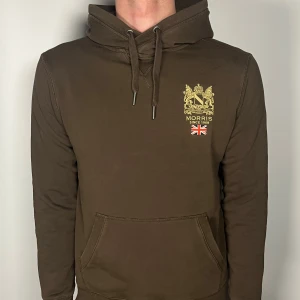 Morris hoodie - Säljer en riktigt snygg och trendig Morris hoodie i fint skick, storlek XS, vid frågor är det bara att skriva //Gramenti