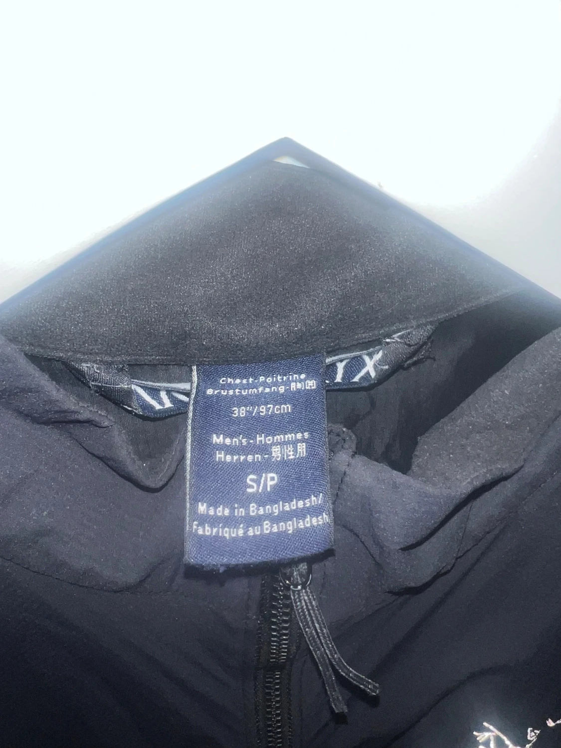 Svart vindjacka från Arc'teryx - 1