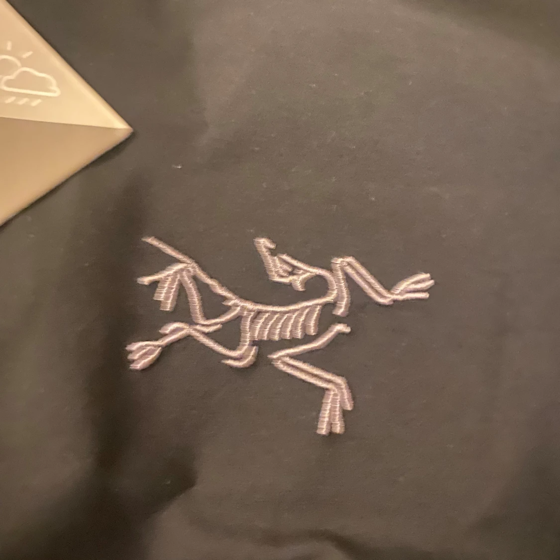 Svart vindjacka från Arc'teryx  - 2