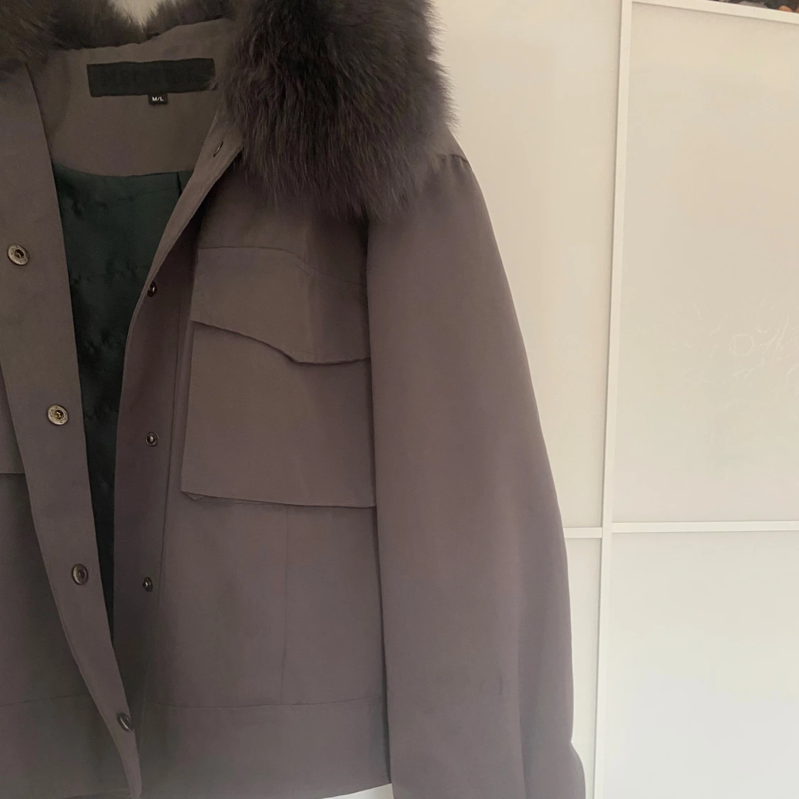 Grå jacka med päls från Meotine - 2