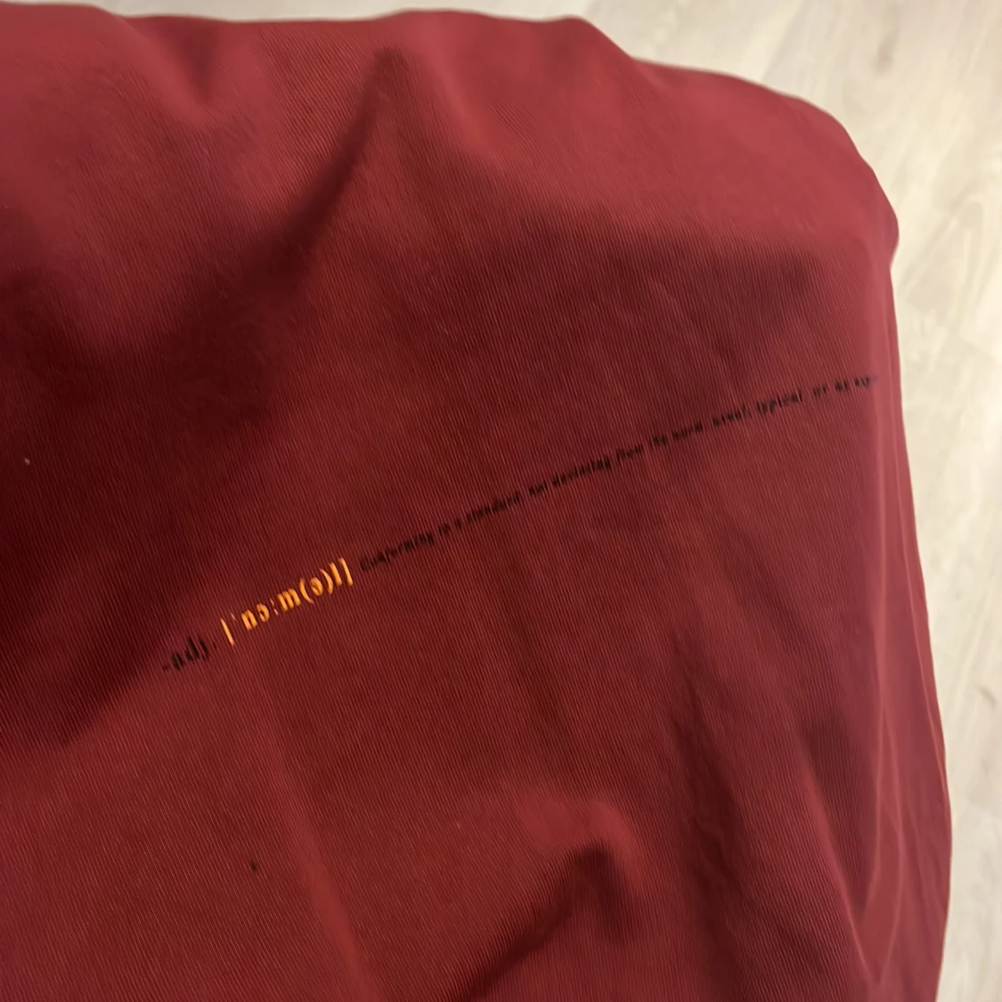 Vinröd hoodie från C'est Normal L - 3