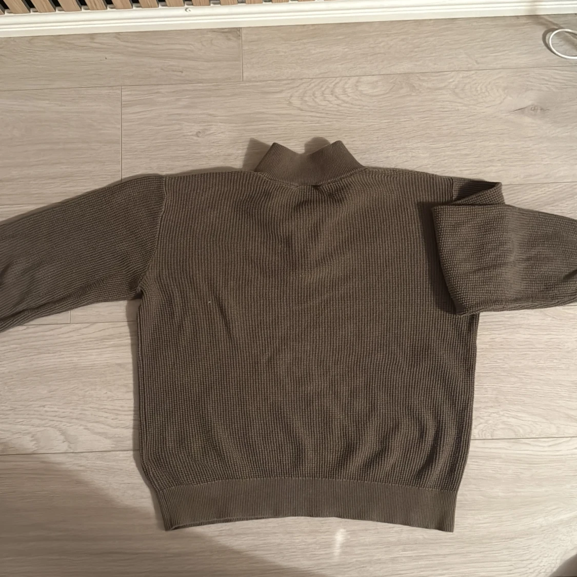 Brun stickad half zip tröja  - 1