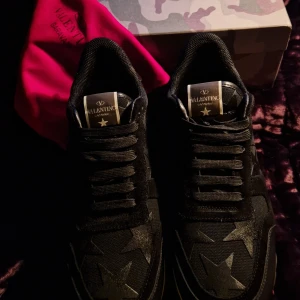 Valentino Garavani- Trainer Rockrunners - Rockrunners i 8/10 skick.