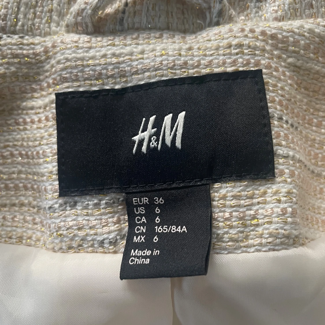Beige kavaj med dragkedjor från H&M - 1