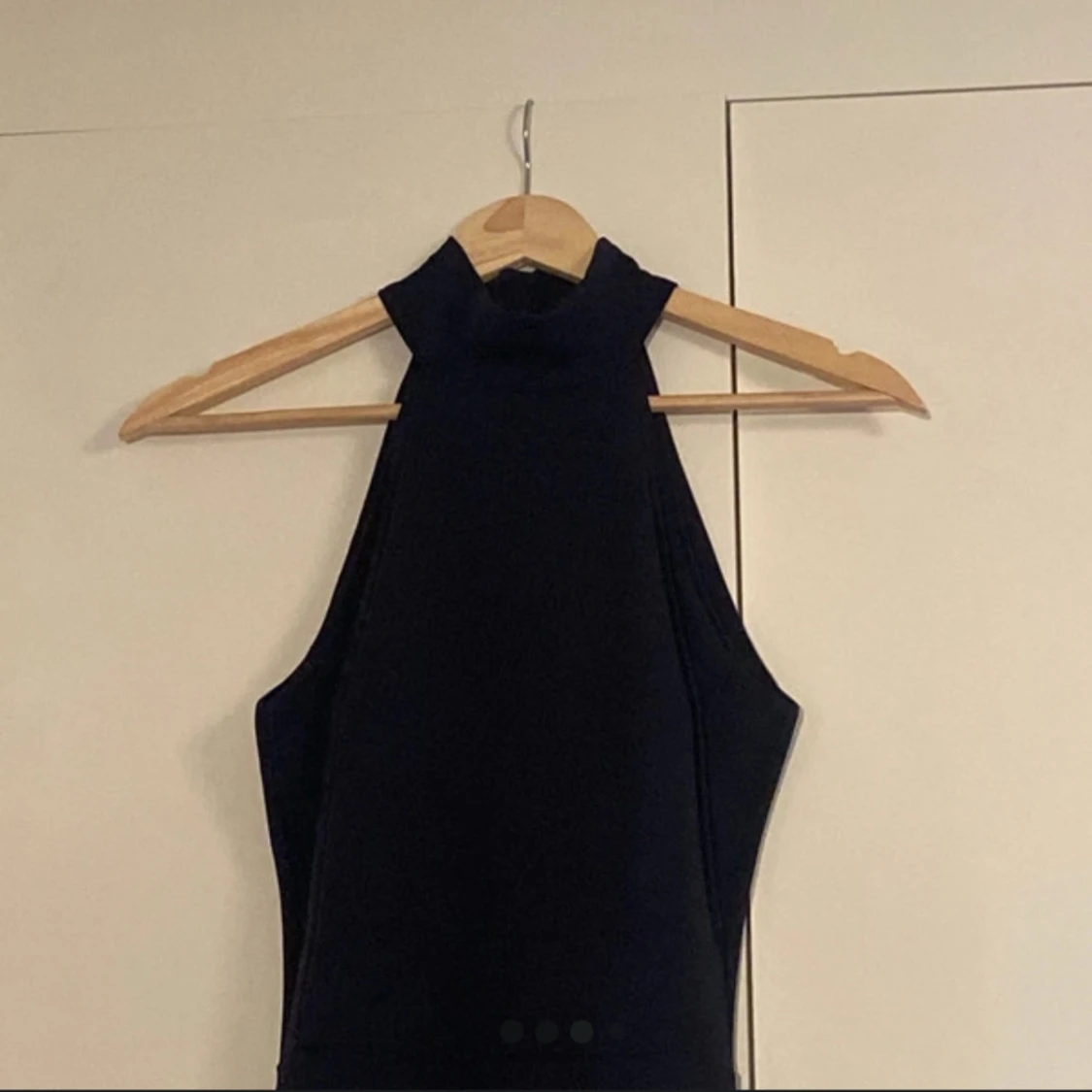 Marinblå långklänning med volang - 2