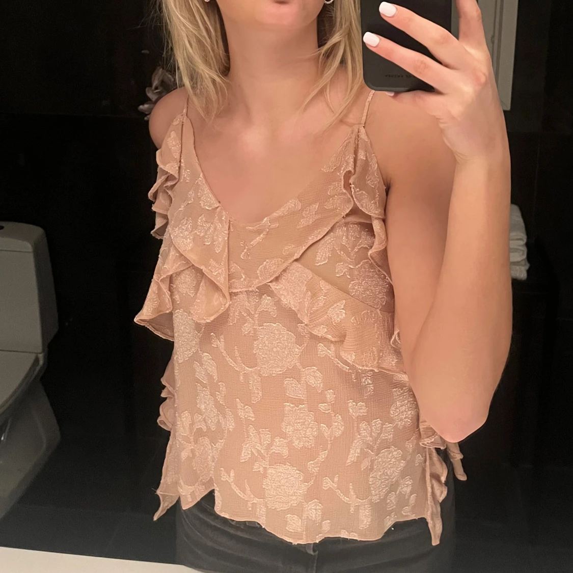 Rosa blommig linnetopp med volanger - 1