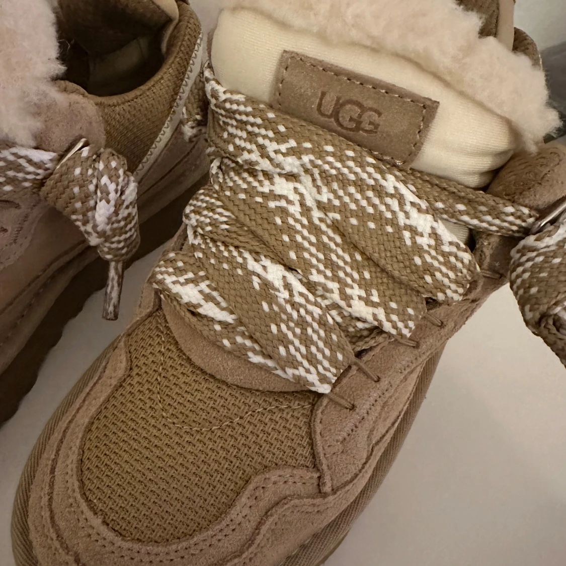 UGG lowmel - 1