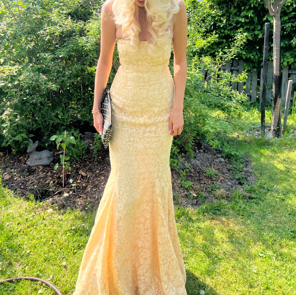 Gul maxiklänning  - 1