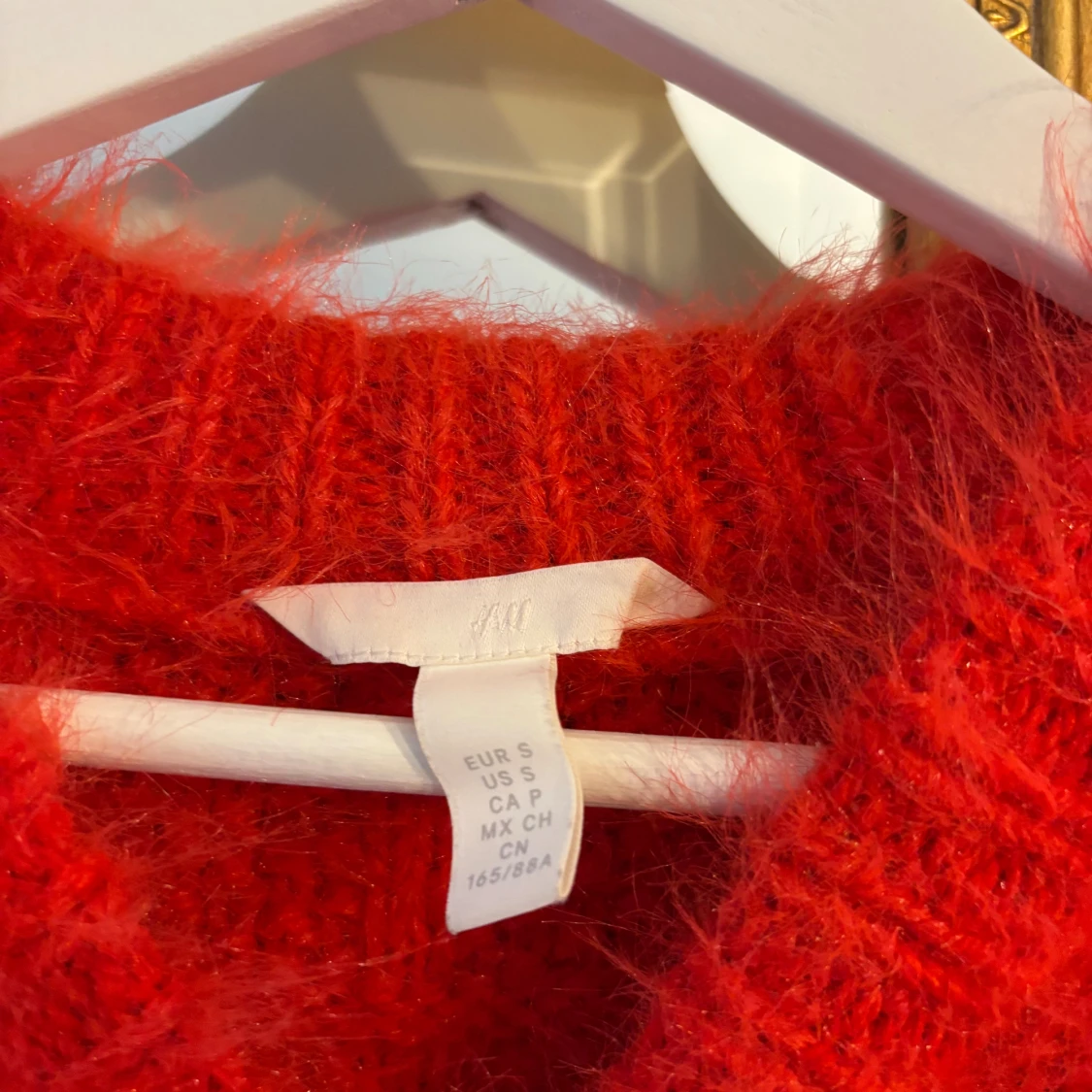 Unik röd stickad tröja  - 1