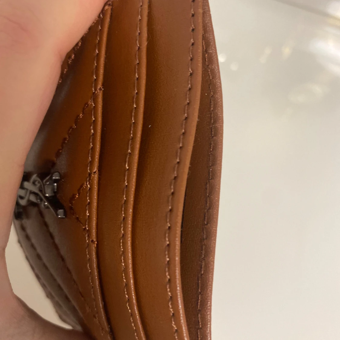 Brun quiltad plånbok från YSL - 2