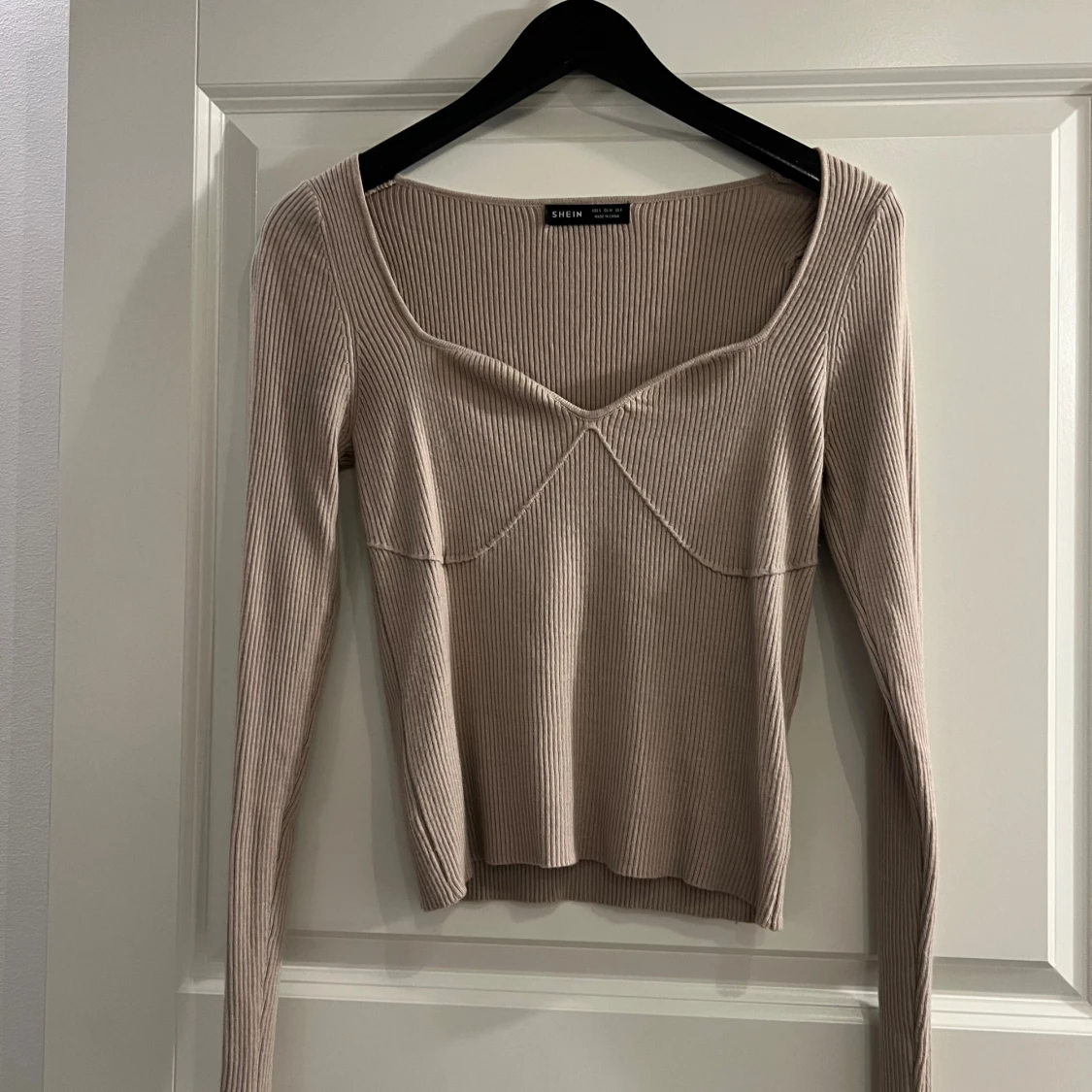 Beige ribbad topp från SHEIN