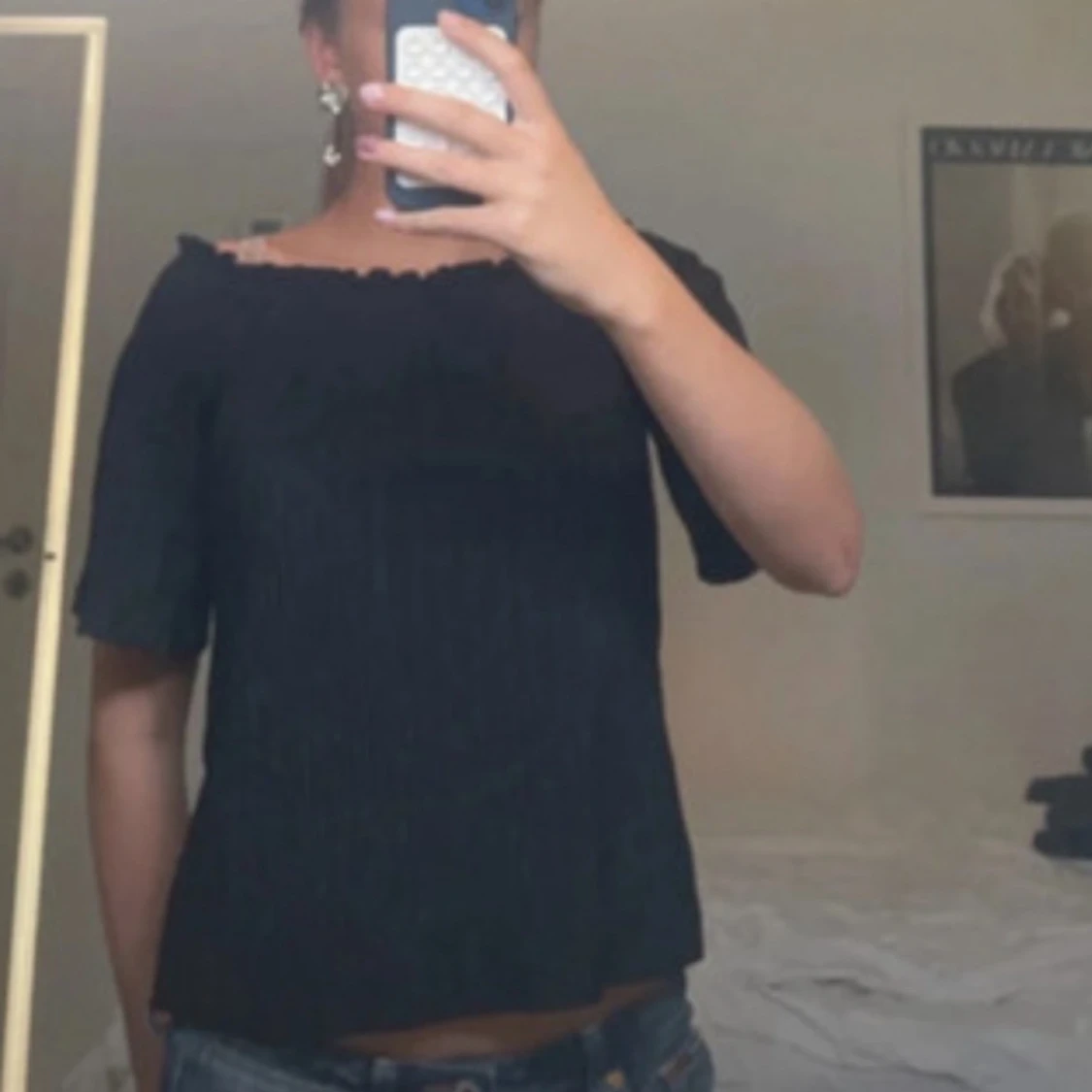 Svart offshoulder topp Gina Tricot XS