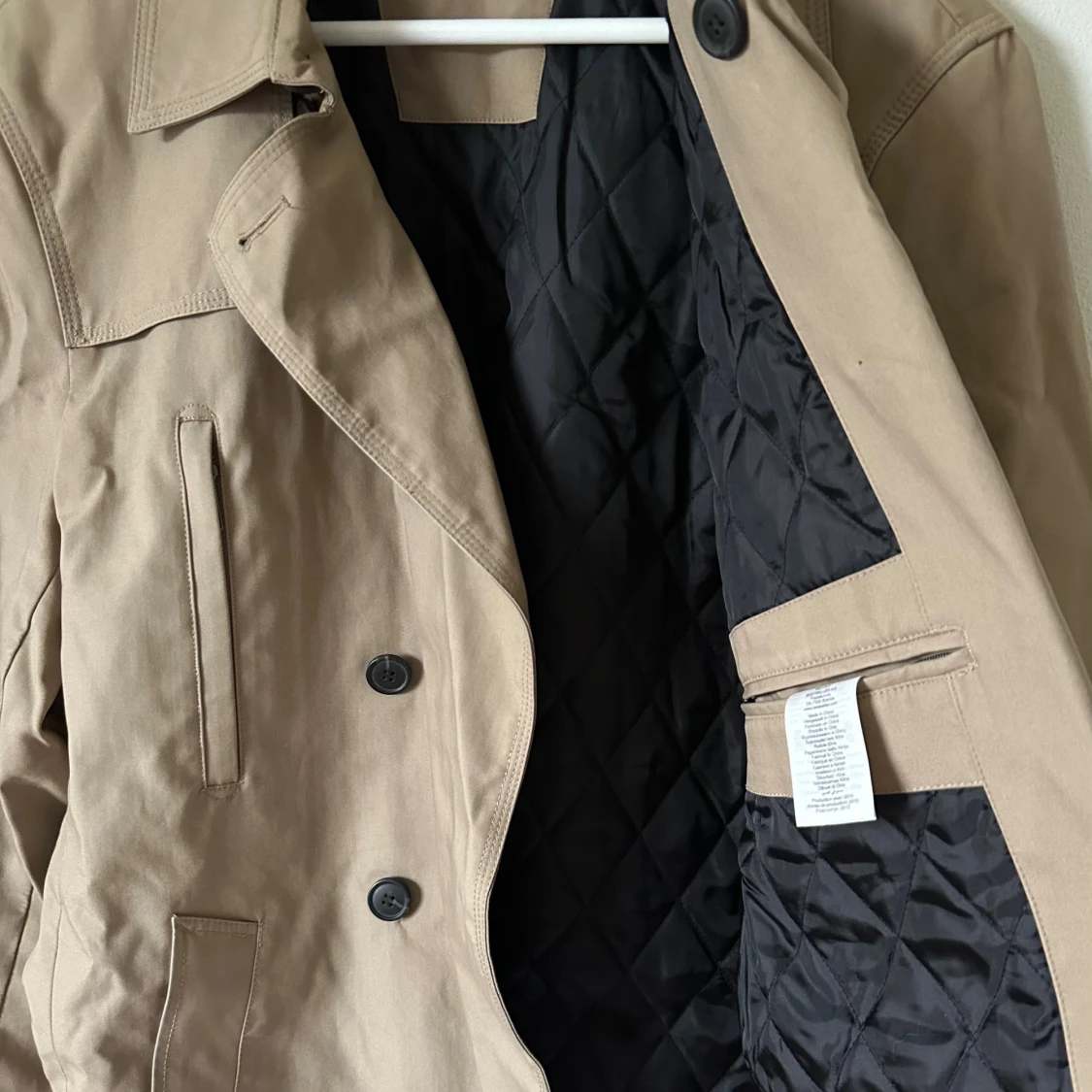 Beige fodrad trenchcoat från Selected Homme - 2