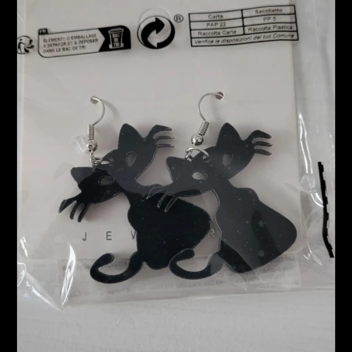  Helt nya Svarta kattörhängen  - 3