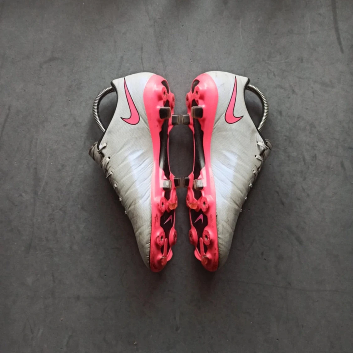 Nike fotbollsskor grå och rosa - 4