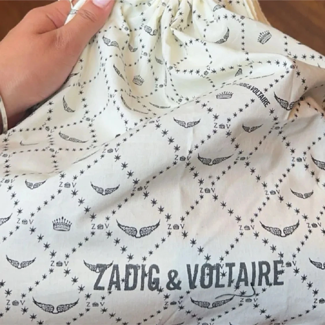 Vinröd handväska från Zadig & Voltaire - 3