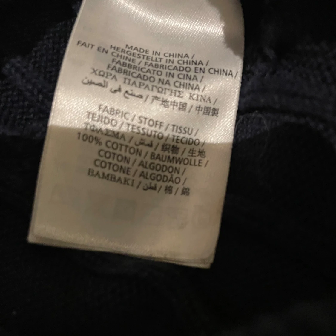 Mörkblå kabelstickad tröja från Gant - 3