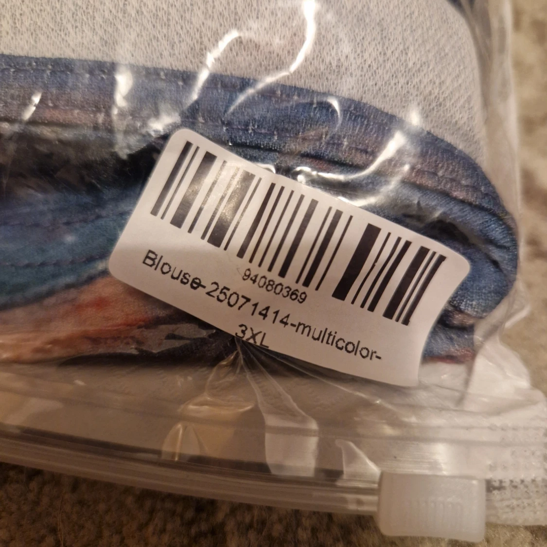 Färgglad blus med mönster - 1