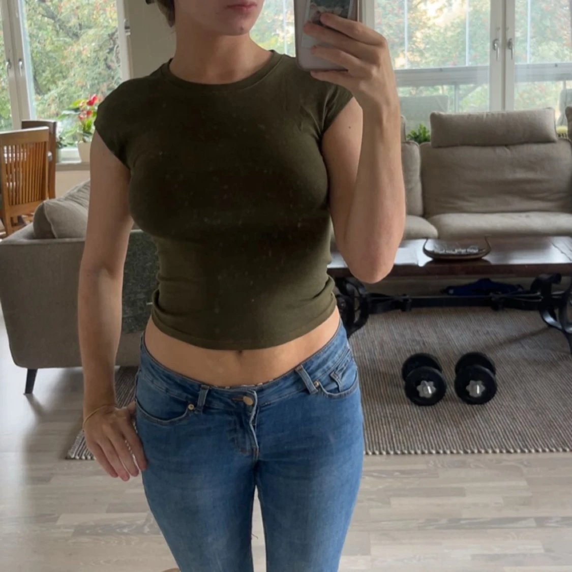 Olivgrön croppad topp med öppen rygg - 1