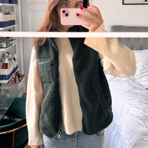 Teddy väst!  - Snygg teddyväst