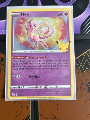 Mew kort  - Bara att skicka om fler frågor 🤝