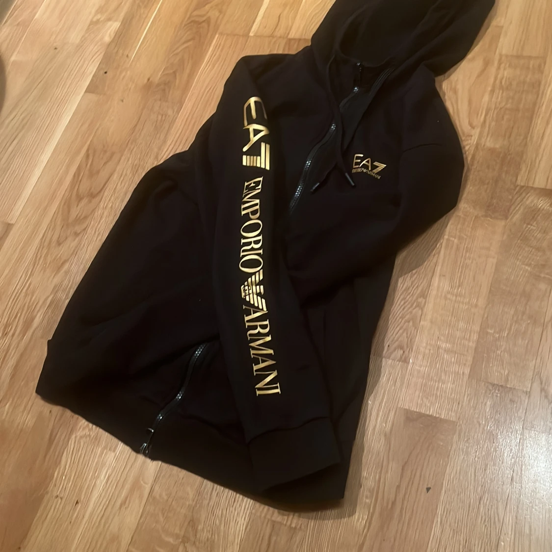 Svart EA7 Emporio Armani hoodie S - 2