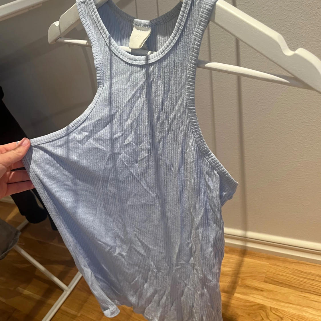 Ljusblå ribbad linnetopp H&M - 2