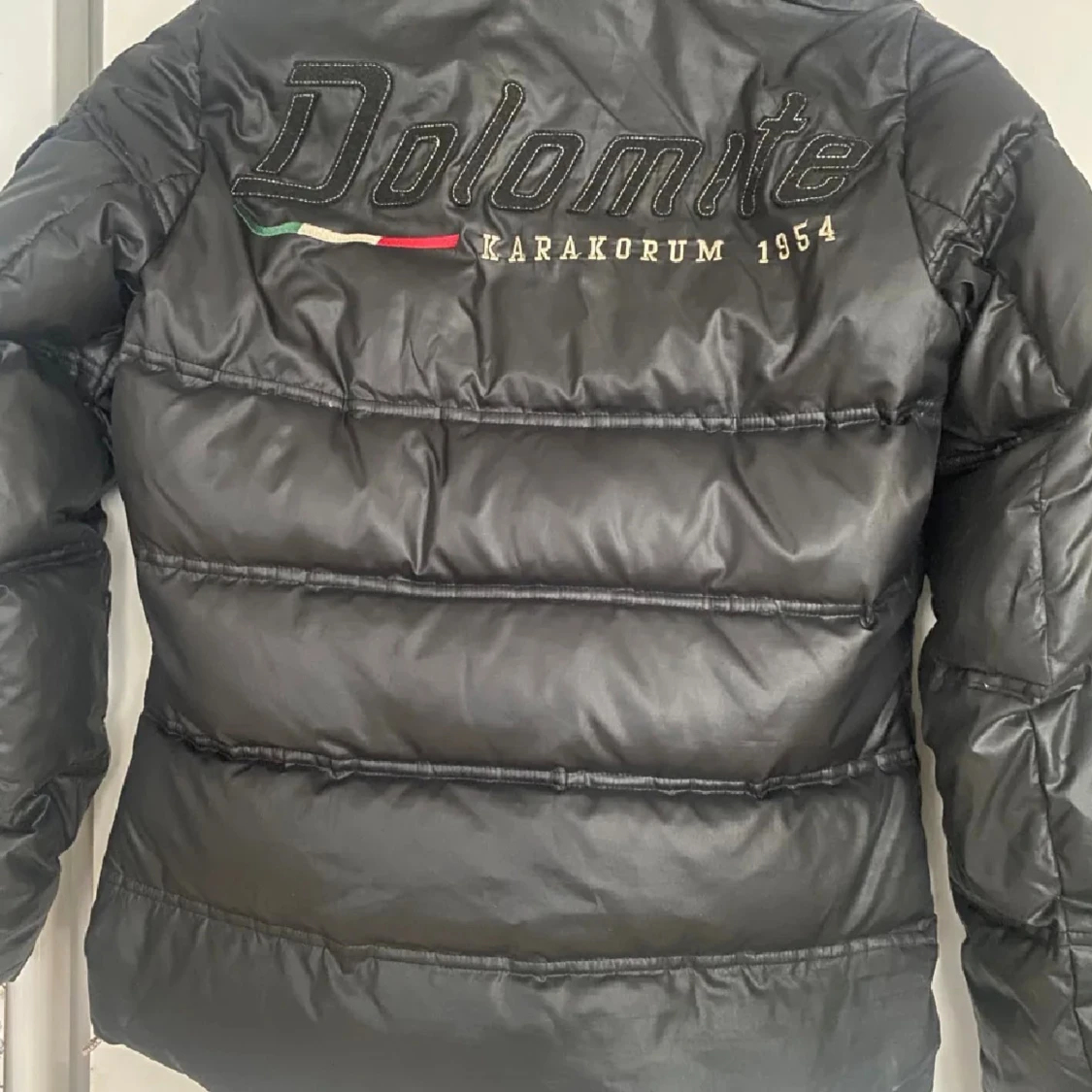 Svart pufferjacka från Dolomite S - 1