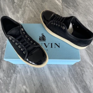 Lanvin skor - Lanvin skor - Skick: Mycket fint skick - Tillbehör: endast skorna - Nypris: 4000kr - TrendWardrobe