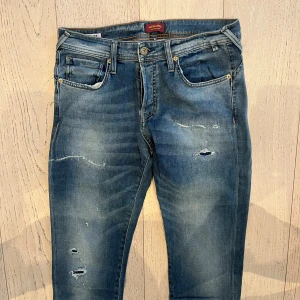 Jack & Jones jeans  - Modell: slim fit / Glenn | skick: 9/10