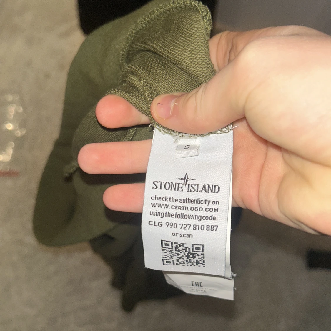 Olivgrön hoodie från Stone Island - 2