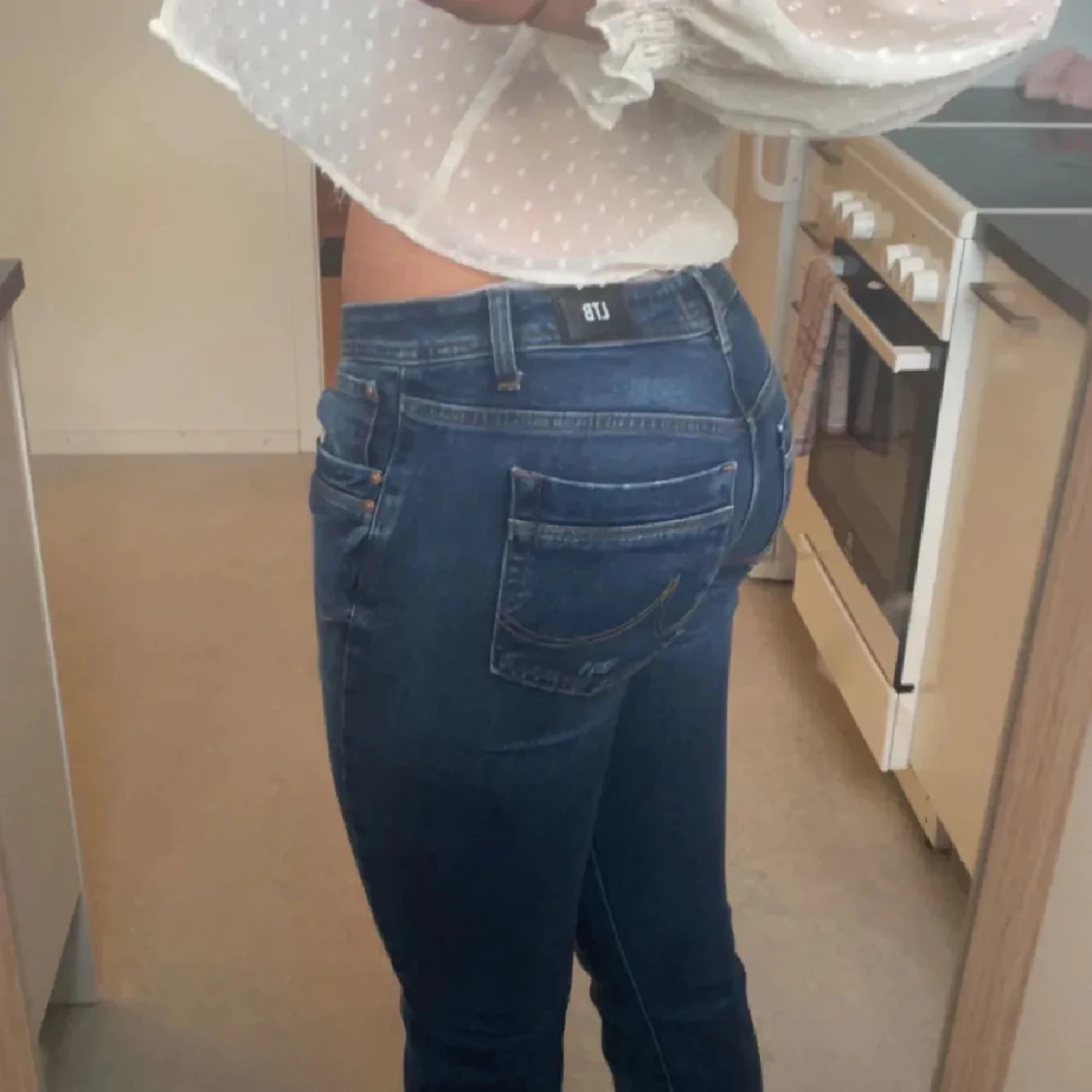 Blå bootcut jeans från LTB - 1