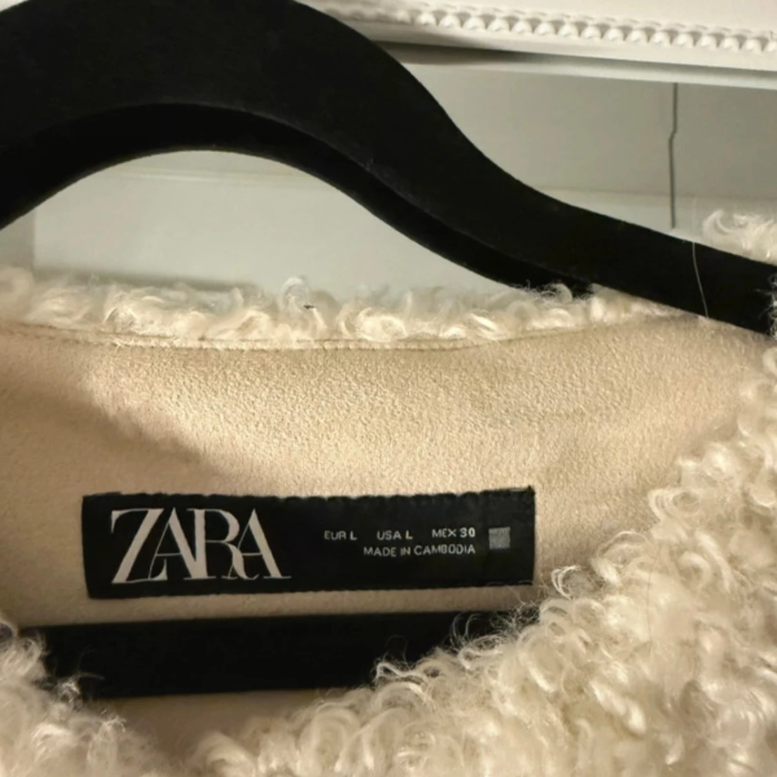 Krämvit teddyjacka från Zara L - 2