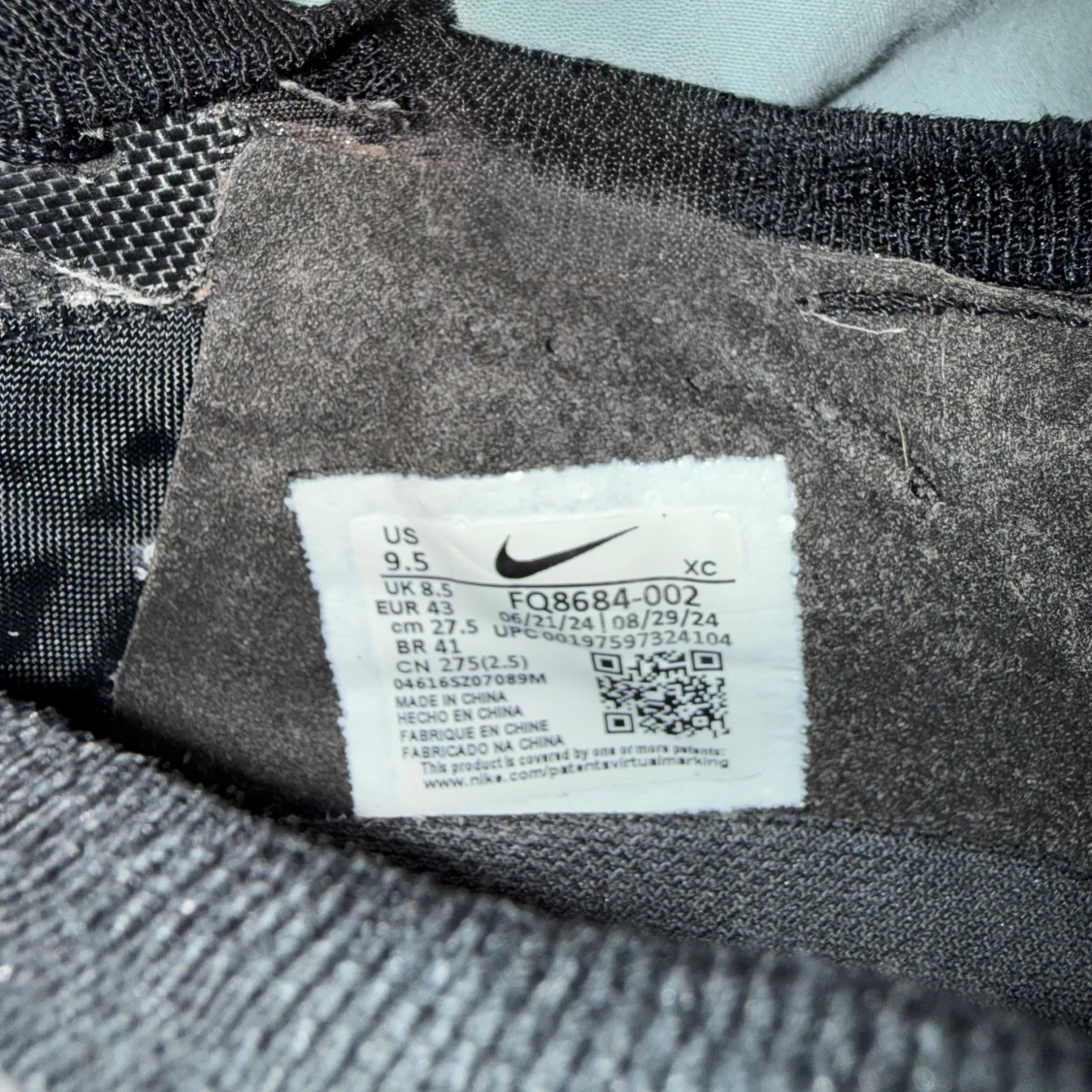 Svarta Nike fotbollsskor strl 43 - 2